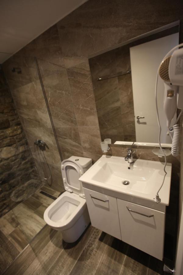Bunec Beach Resort Piqeras 외부 사진