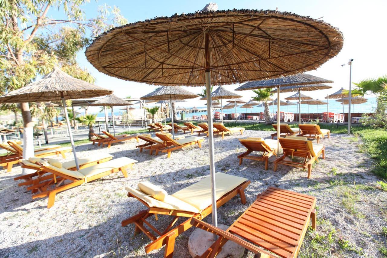 Bunec Beach Resort Piqeras 외부 사진