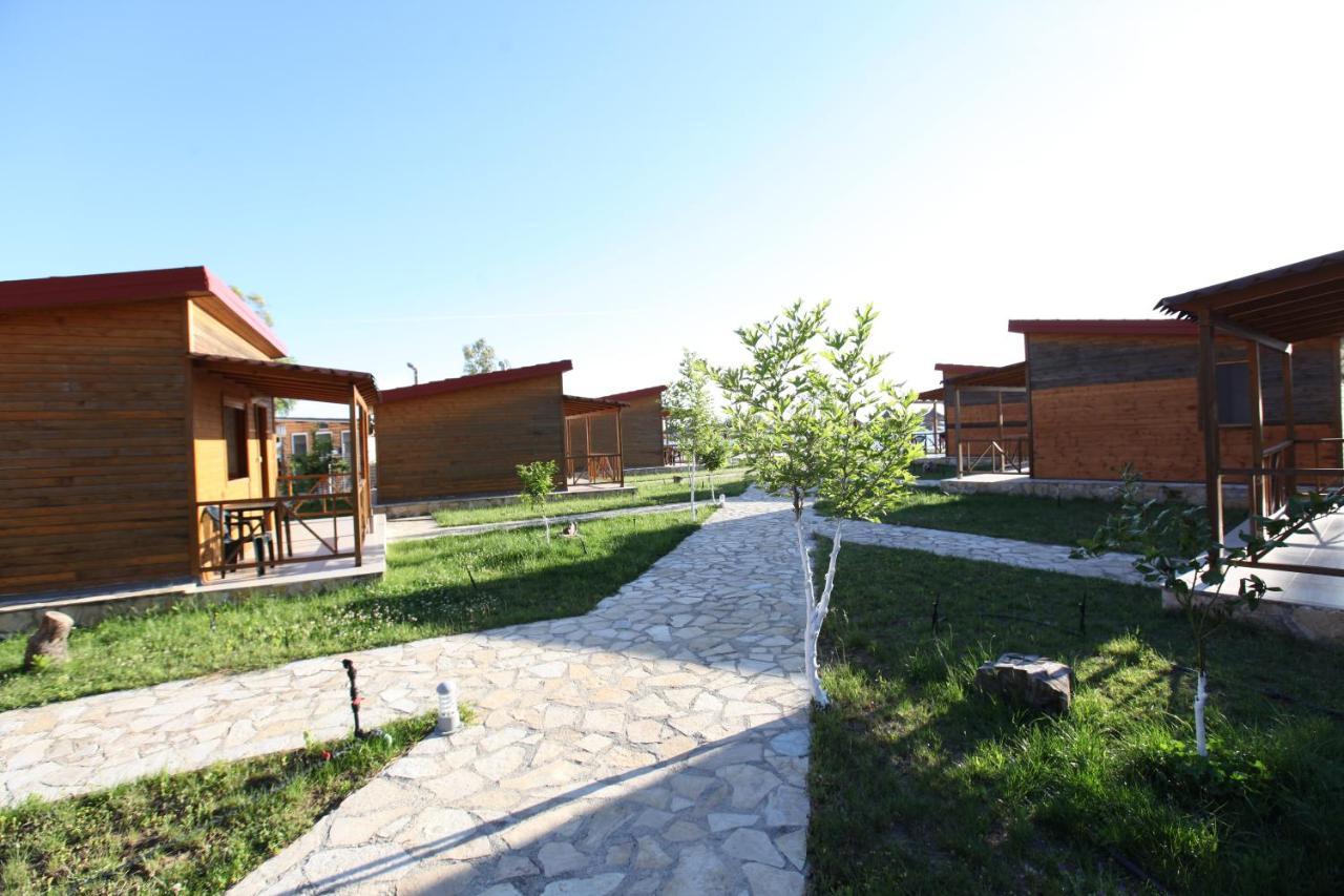 Bunec Beach Resort Piqeras 외부 사진