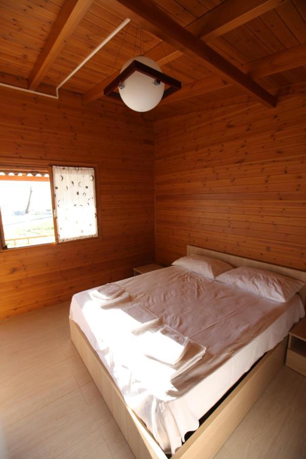 Bunec Beach Resort Piqeras 외부 사진