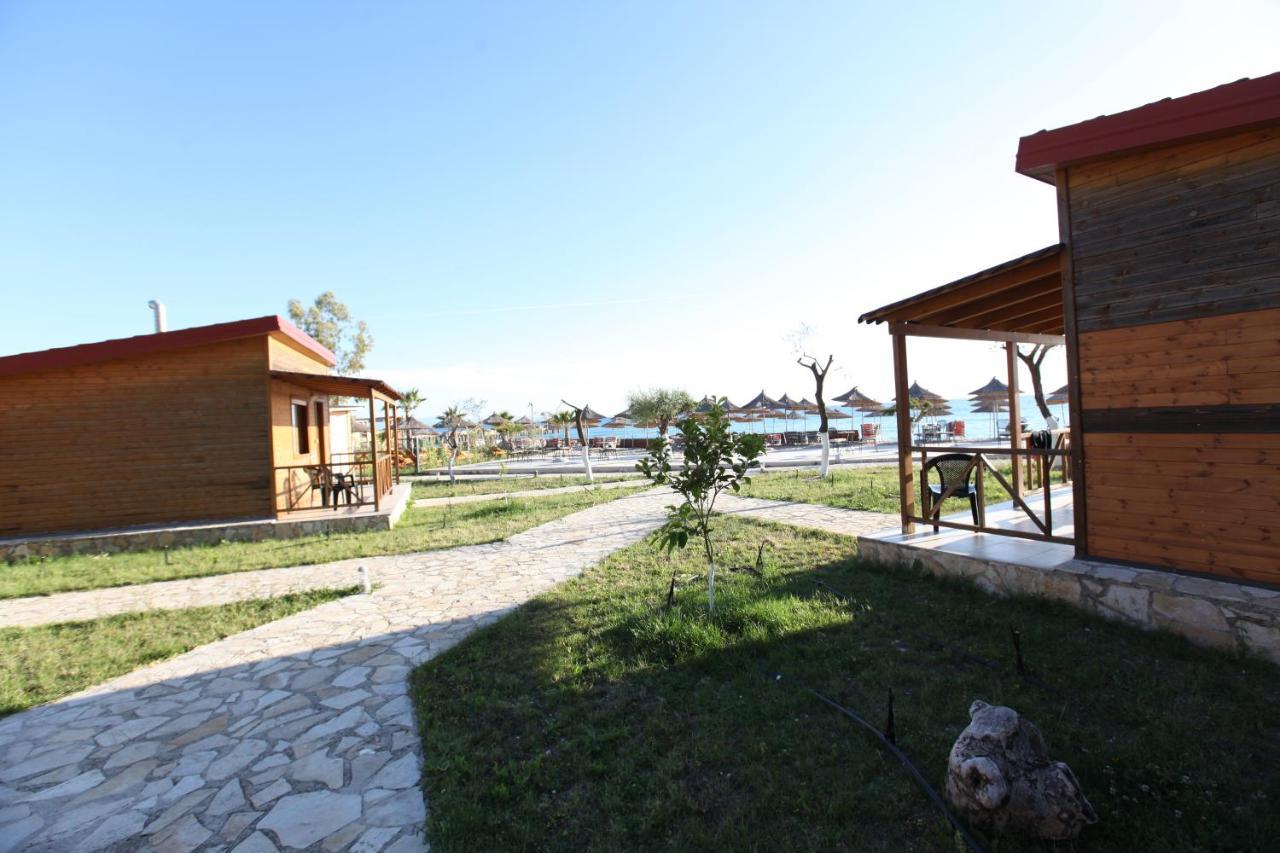 Bunec Beach Resort Piqeras 외부 사진