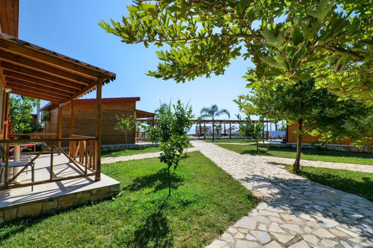 Bunec Beach Resort Piqeras 외부 사진
